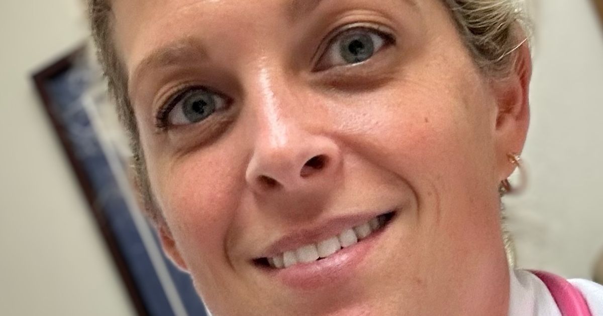 Dr. Lindsay Chandler Vet from Irvine, CA Vetster